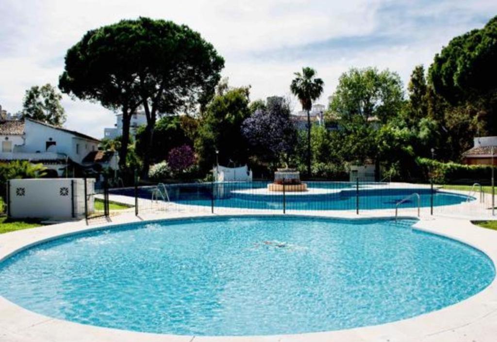 House In Marbella Villa ภายนอก รูปภาพ